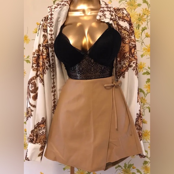 NWT ZARA Mini Skirt Skort Sarong True Wrap Trim Faux Leather Slit Petite - Picture 6 of 11